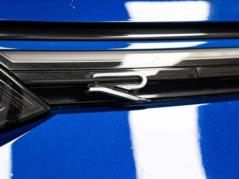 Used VW Golf VIII R 320 HP (235 kW) 2023 Blue Hatchback