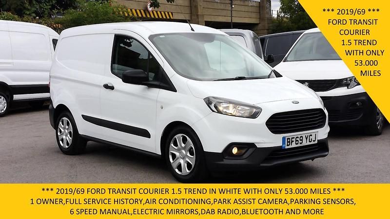 White Used 2019 Ford Transit Trend Van | £7,995 (Fair price) - Image 1/4