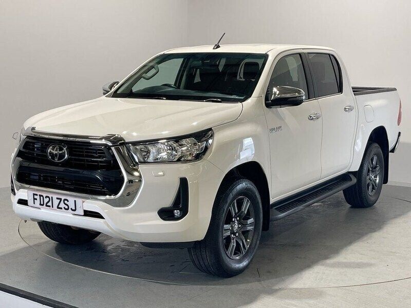 White Used 2021 Toyota HiLux Pickup | £24,999 (Super price) - Image 1/4