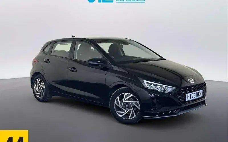 Used Hyundai i20 Advanced 101 HP (74 kW) 2024 Hatchback