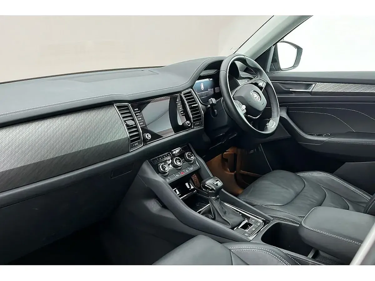 Used Skoda Kodiaq SE L Executive 150 HP (110 kW) 2023 Black magic pearl effect SUV