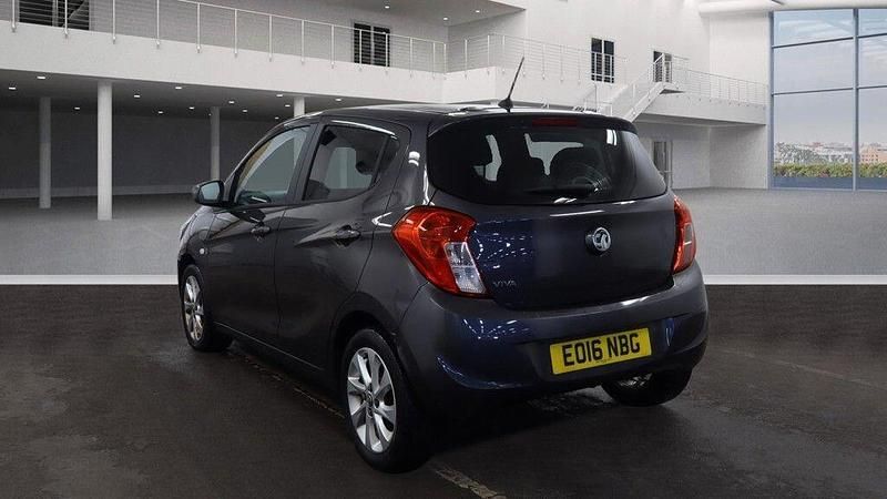 Used Vauxhall Viva 75 HP (55 kW) 2016 Grey Hatchback