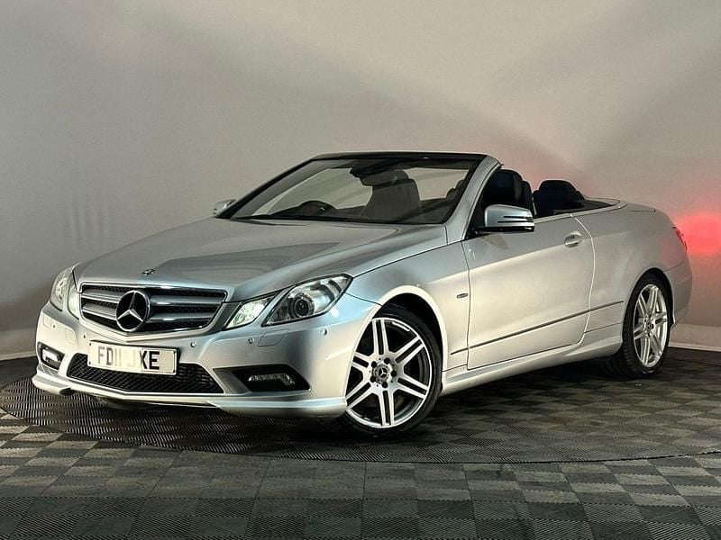 Used Mercedes E250 201 HP (147 kW) 2011 Silver Cabriolet