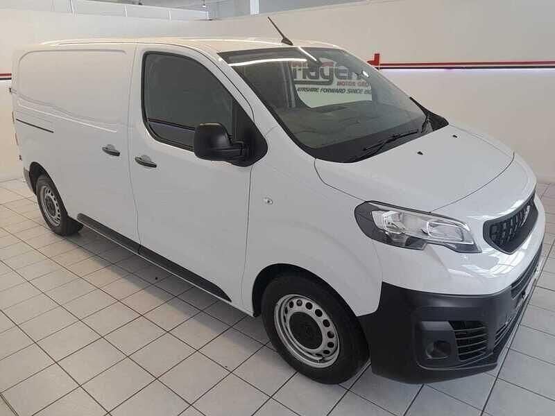 White Used 2023 Peugeot Expert Premium Van | £14,499 (Fair price) - Image 1/4