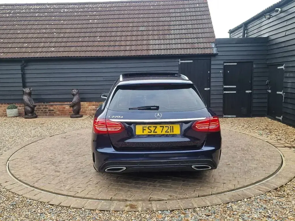 Used Mercedes C220 AMG Line Premium 170 HP (125 kW) 2017 Blue Estate