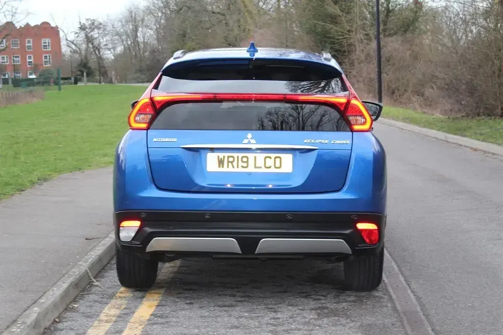 Used Mitsubishi Eclipse 160 HP (117 kW) 2019 Blue Hatchback