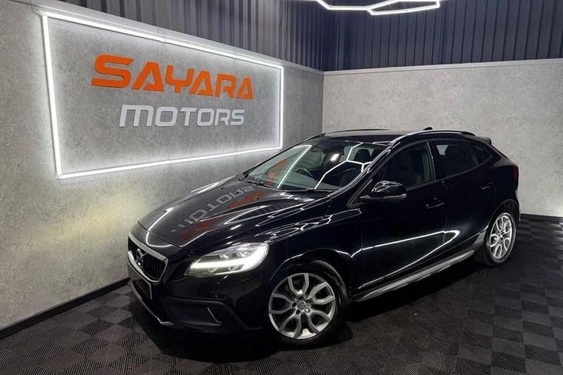 Used Volvo V40 CC Plus 152 HP (111 kW) 2018 Estate