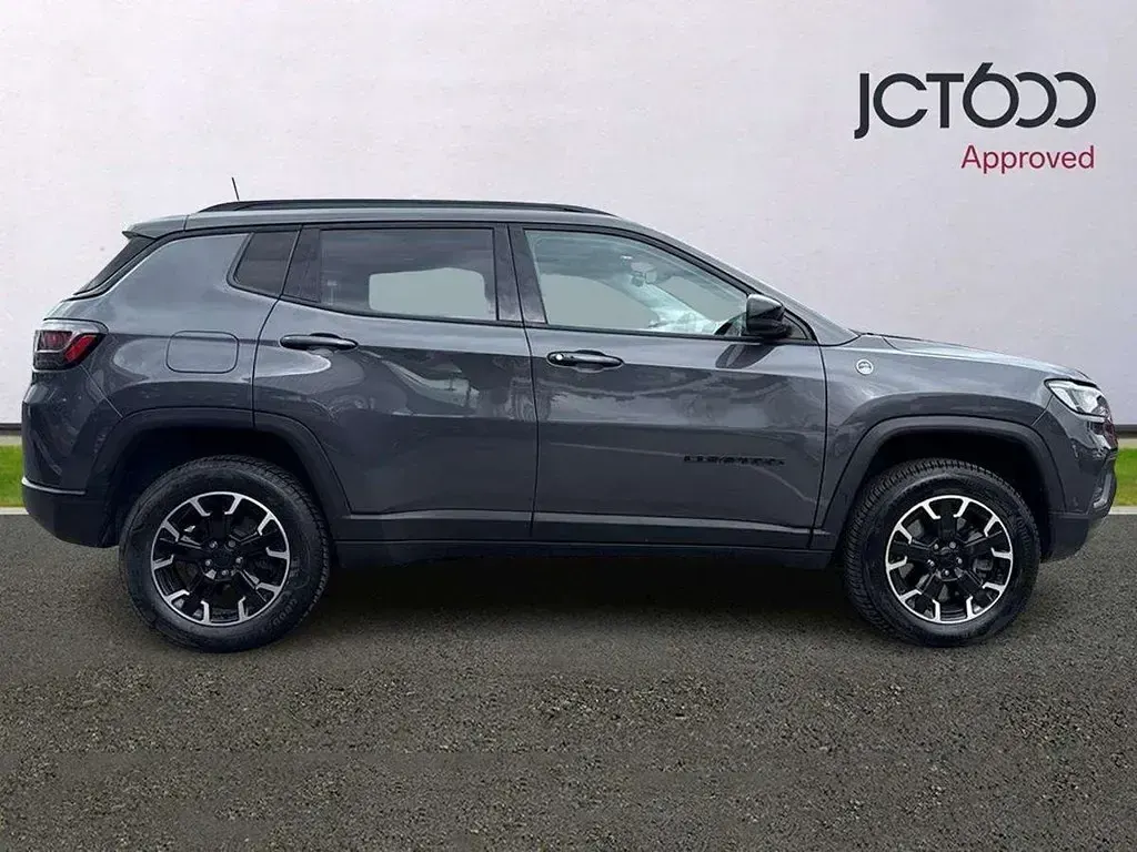 Used Jeep Compass Trailhawk 237 HP (174 kW) 2022 Grey SUV