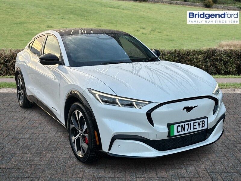 White Used 2021 Ford Mustang Mach-E Standard Range SUV | £24,415 (Fair price) - Image 1/4
