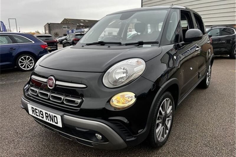 Black Used 2019 Fiat 500L Cross MPV | £8,995 (Fair price) - Image 1/4