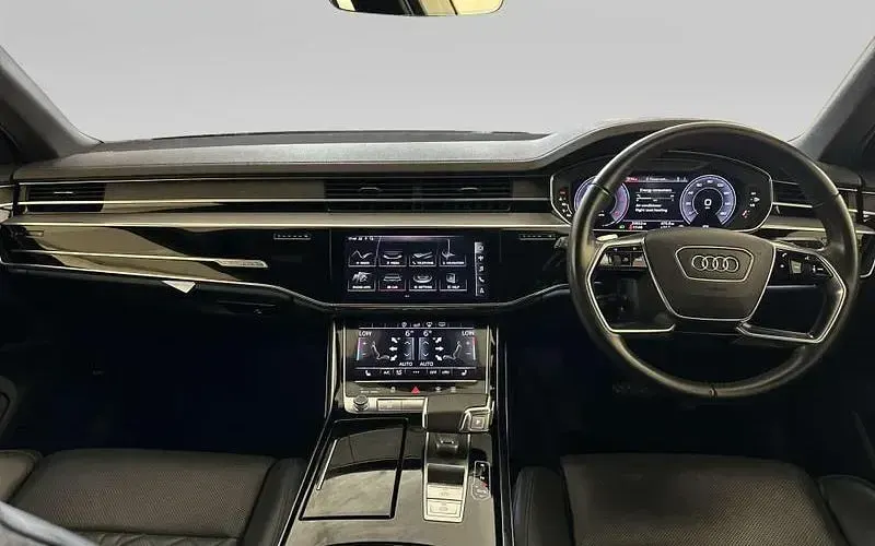 Used Audi A8 S-Line 286 HP (210 kW) 2020 White Sedan