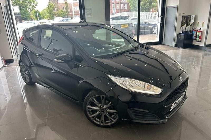Black Used 2017 Ford Fiesta ST-Line Hatchback | £4,795 (Fair price) - Image 1/1