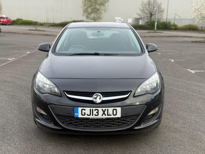Gebraucht Vauxhall Astra 2013 Schwarz Kleinwagen