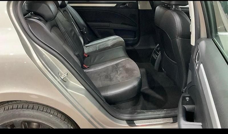 Used Skoda Superb SE 170 HP (125 kW) 2013 Beige Hatchback