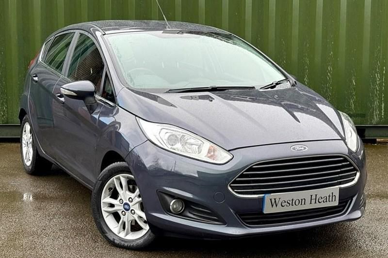 Used Ford Fiesta Zetec 82 HP (60 kW) 2014 Hatchback