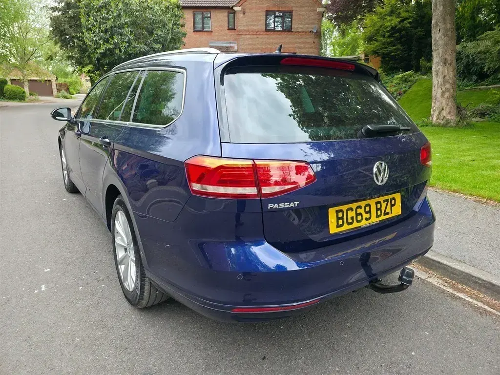 Używany VW Passat Business 150 KM (110 kW) 2019 Niebieski Kombi