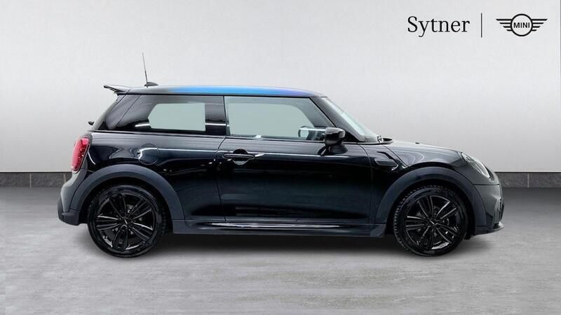 Used Mini Cooper Hatch 134 HP (98 kW) 2023 Black Hatchback
