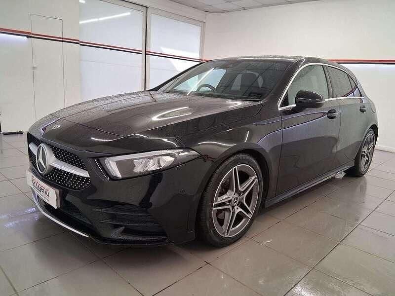 Begagnad Mercedes A180 Executive 2019 Svart Halvkombi