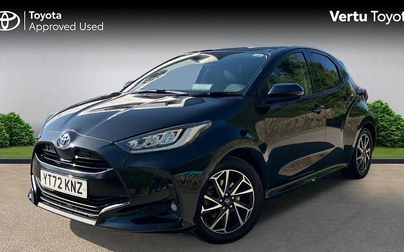 Used Toyota Yaris Hybrid Design 116 HP (85 kW) 2023 Hatchback