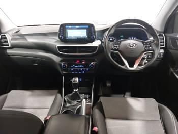 Used Hyundai Tucson SE 132 HP (97 kW) 2019 Silver SUV