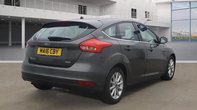 Used Ford Focus Titanium 2016 Grey Hatchback