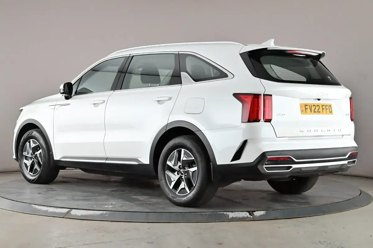 Used Kia Sorento 230 HP (169 kW) 2022 White SUV
