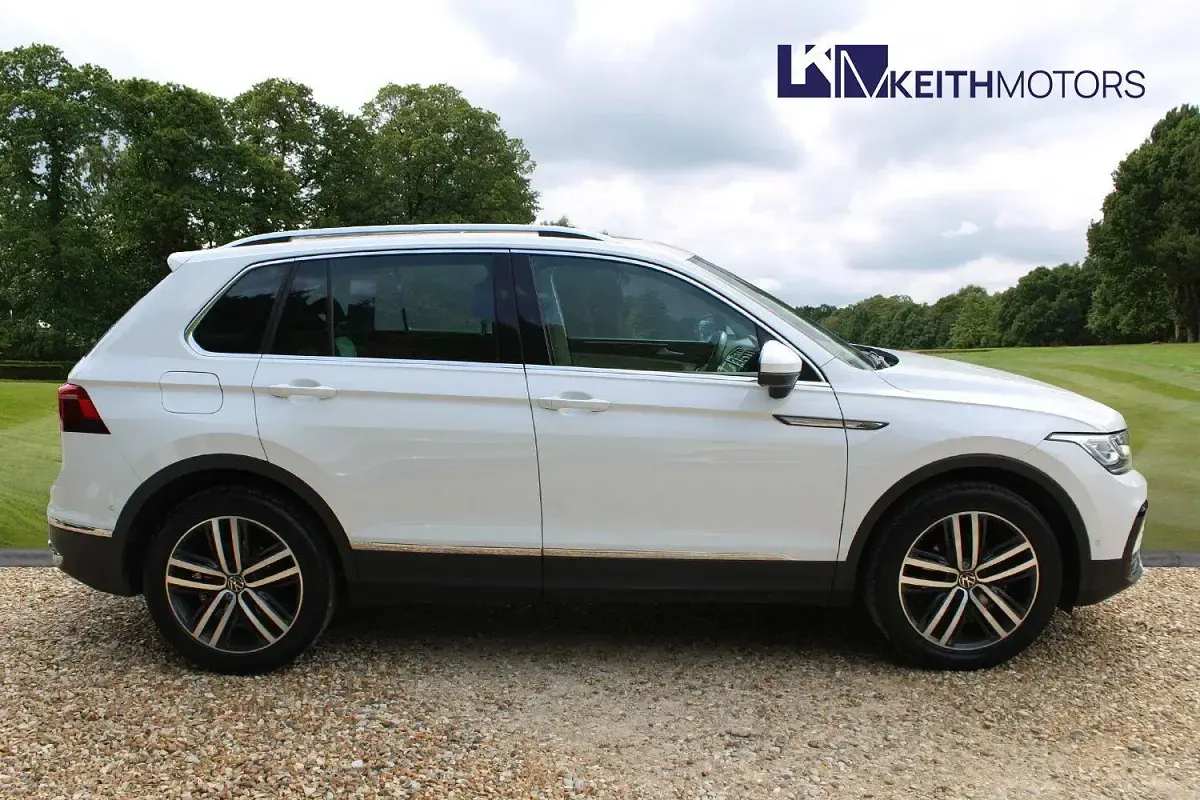 Used VW Tiguan Elegance 150 HP (110 kW) 2020 White SUV