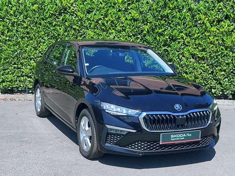 Black magic pearl effect Used 2024 Skoda Scala SE Hatchback | £16,295 (Fair price) - Image 1/3