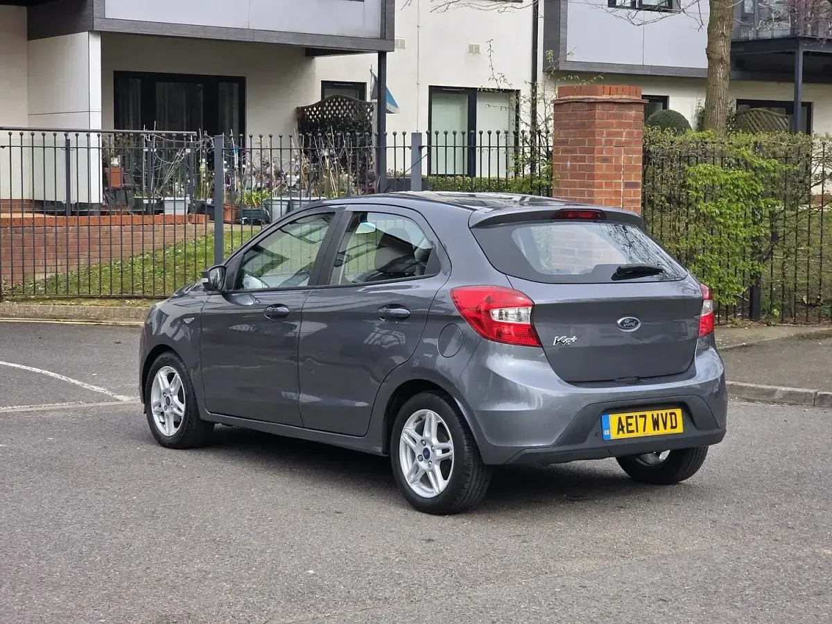 Used Ford Ka Plus Zetec 70 HP (51 kW) 2017 Grey Hatchback