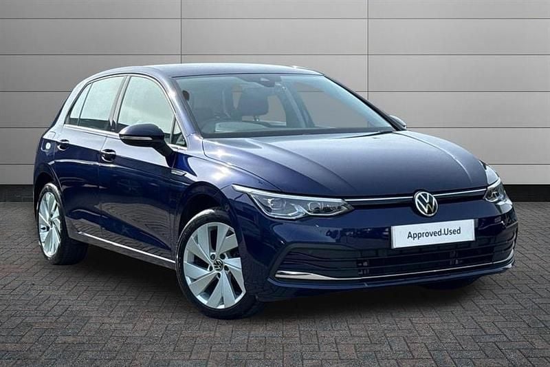 Used VW Golf VII Style 150 HP (110 kW) 2020 Atlantic blue Hatchback