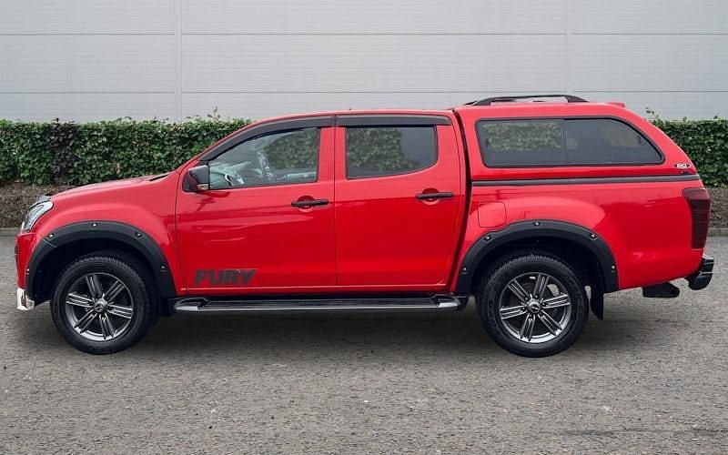 Used Isuzu D-Max 165 HP (121 kW) 2019 Cabriolet