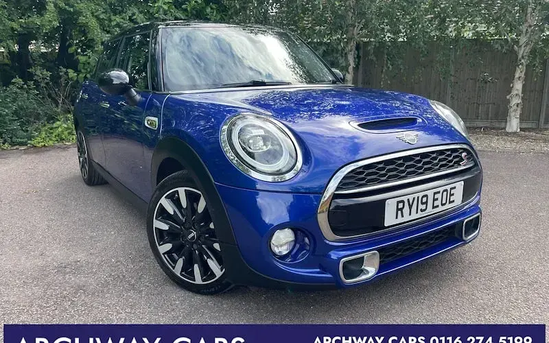 Used Mini Cooper S Exclusive 192 HP (141 kW) 2020 Hatchback