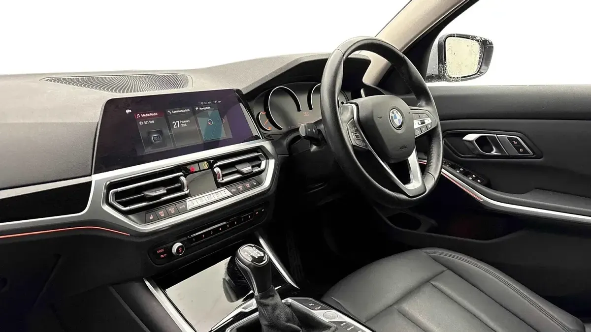 Used BMW 320 Comfort Edition 190 HP (139 kW) 2020 Bright silver Sedan