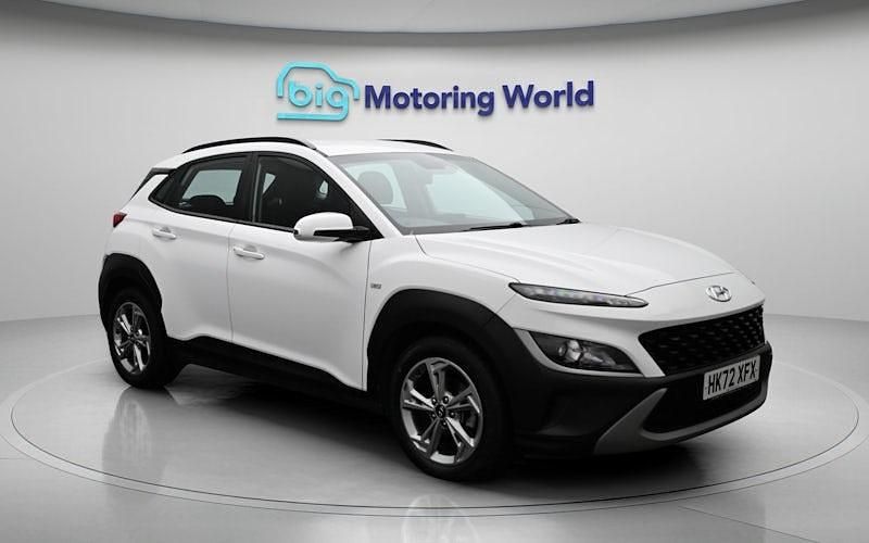 Gebraucht Hyundai Kona SE 120 PS (88 kW) 2022 Weiß SUV