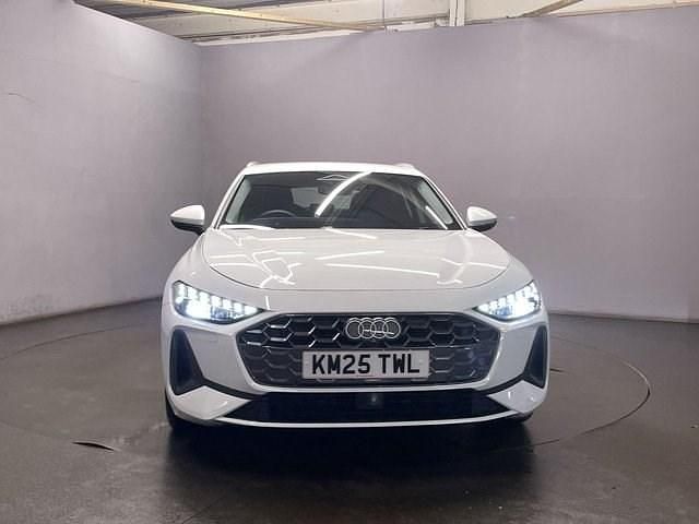 New Audi A5 Sport 150 HP (110 kW) 2025 White Estate