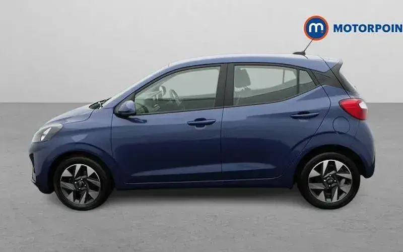 Used Hyundai i10 Advanced 63 HP (46 kW) 2025 Blue Hatchback