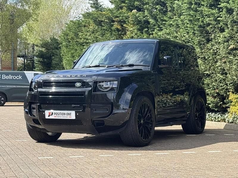 Usado Land Rover Defender SE 250 HP (183 kW) 2024 Preto SUV