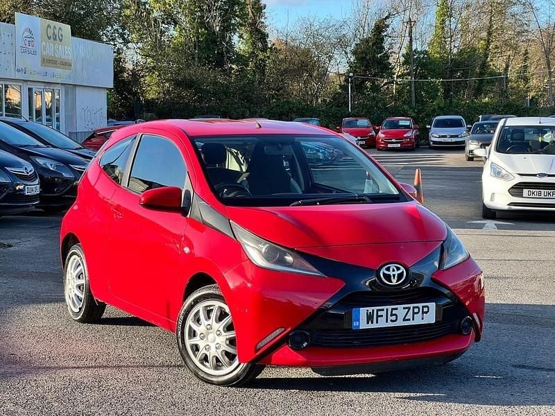 Used Toyota Aygo X-play 2015 Red Hatchback