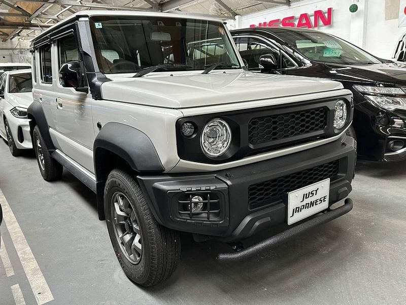 New Suzuki Jimny 2025 White SUV