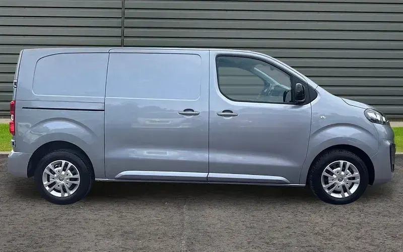 Used Vauxhall Vivaro Sportive 145 HP (106 kW) 2022 Grey MPV