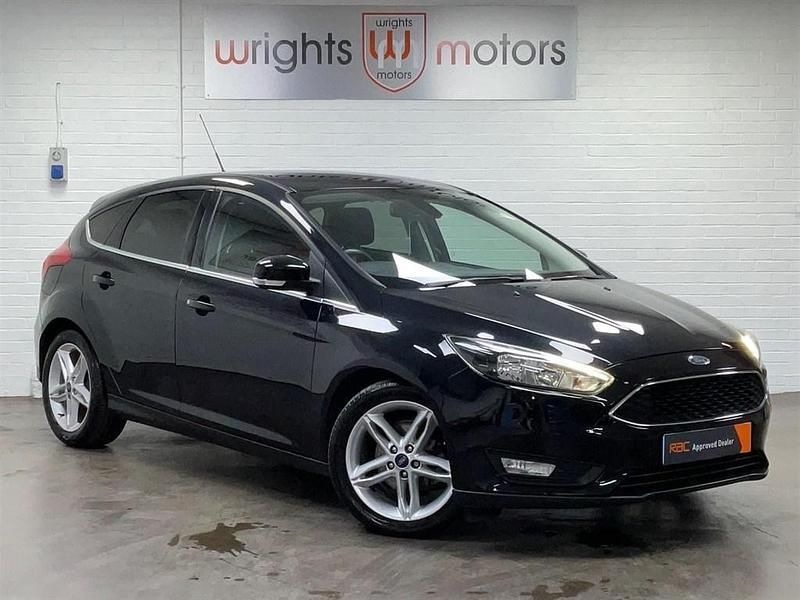 Black Used 2015 Ford Focus Zetec Hatchback | £6,295 (Good price) - Image 1/3