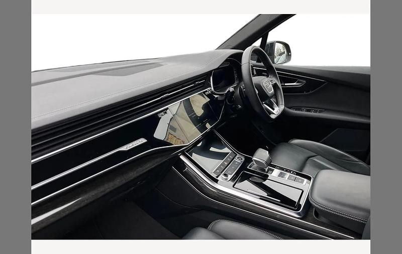 Used Audi Q7 Black Edition 340 HP (250 kW) 2022 Black SUV