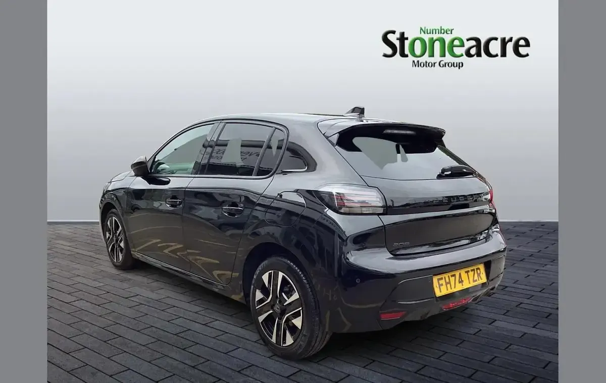 Used Peugeot 208 Allure 101 HP (74 kW) 2025 Black Hatchback