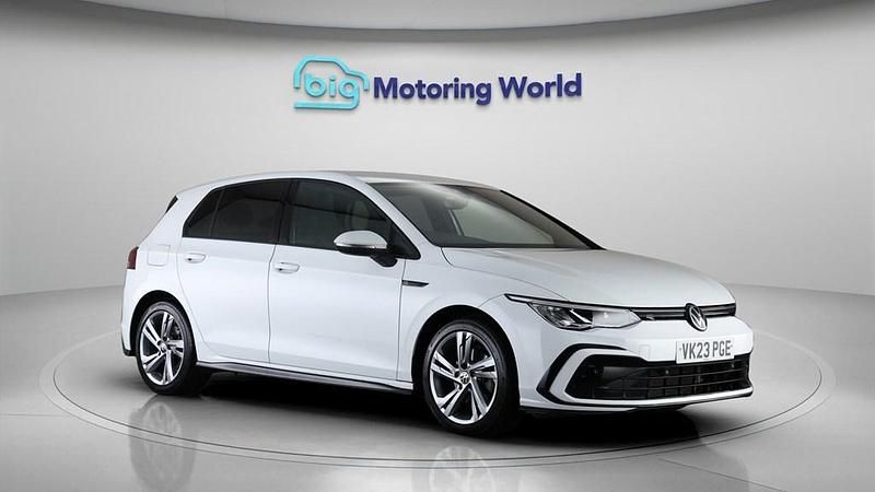 Used VW Golf VIII R-line 150 HP (110 kW) 2023 White Hatchback