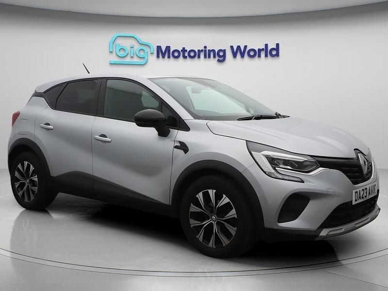Grey Used 2023 Renault Captur Evolution SUV | £14,200 (Fair price) - Image 1/4