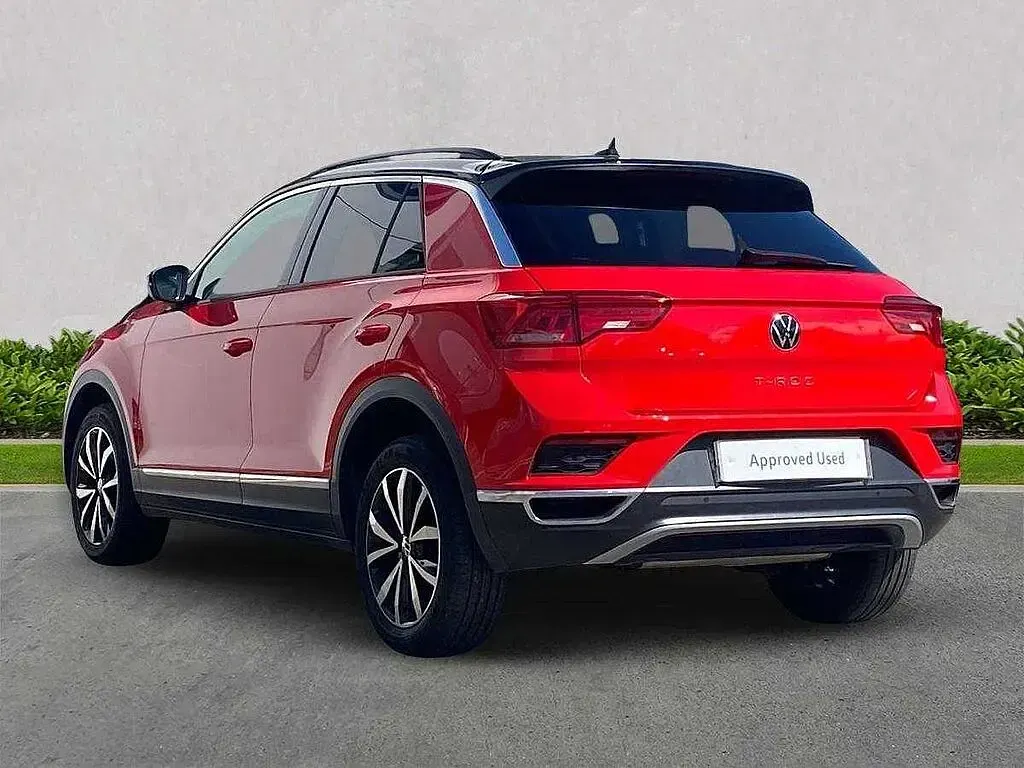 Used VW T-Roc Design 150 HP (110 kW) 2021 Red SUV