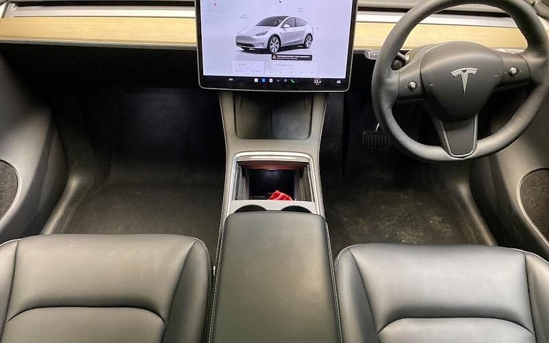 Used Tesla Model Y RWD 219 kW (299 HP) 2024 SUV