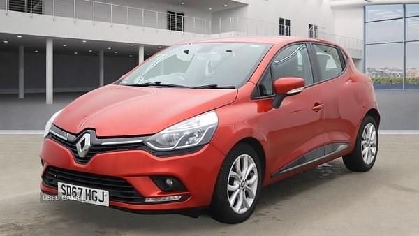 Used Renault Clio IV Dynamique 2017 Red Hatchback