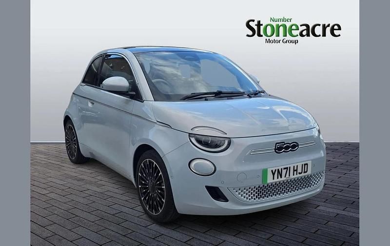 Blue Used 2021 Fiat 500e La Prima Hatchback | £14,490 (Fair price) - Image 1/4