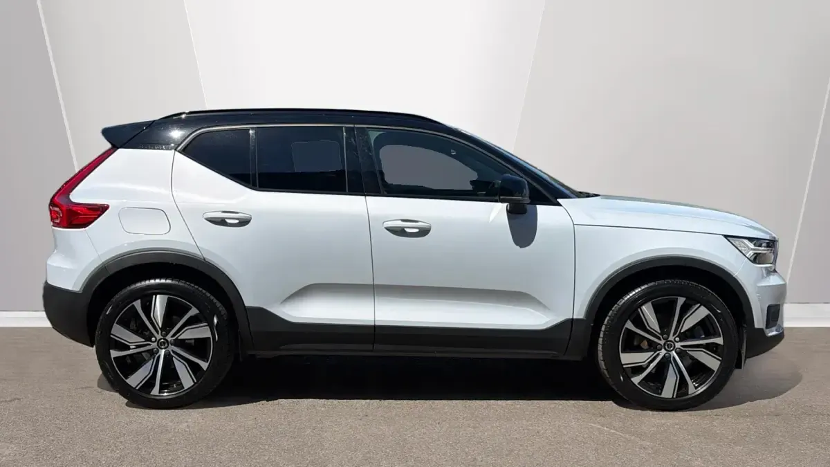 Used Volvo XC40 R-Design Pro 262 HP (192 kW) 2021 Silver SUV
